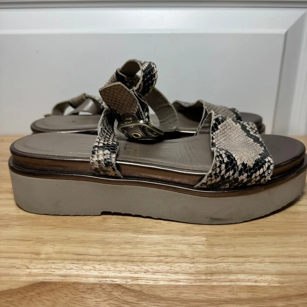 AGL Attilio Giusti Leombruni Snakeskin Platform Wedge Sandals Dusty Italian 37.5
